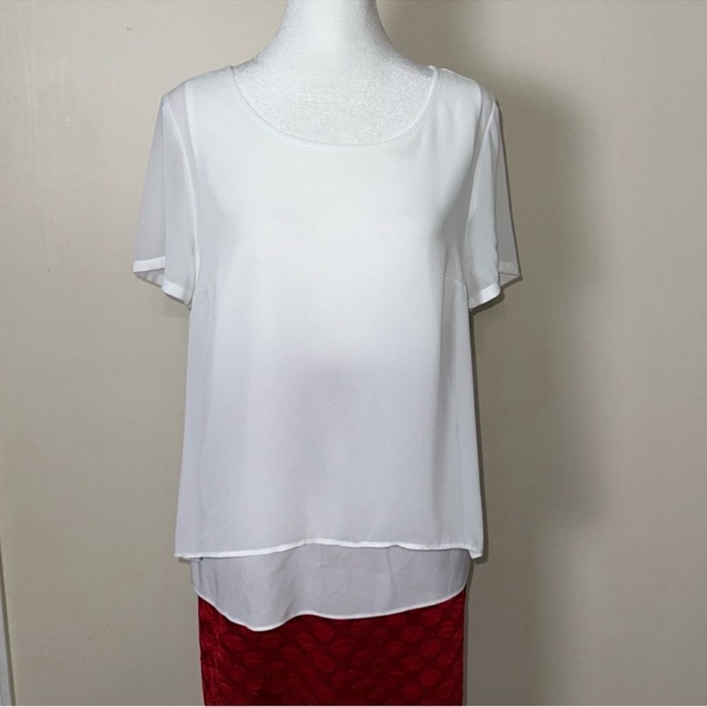 DB M White Sheer Split Back Lightweight Polyester Short Sleeve Top